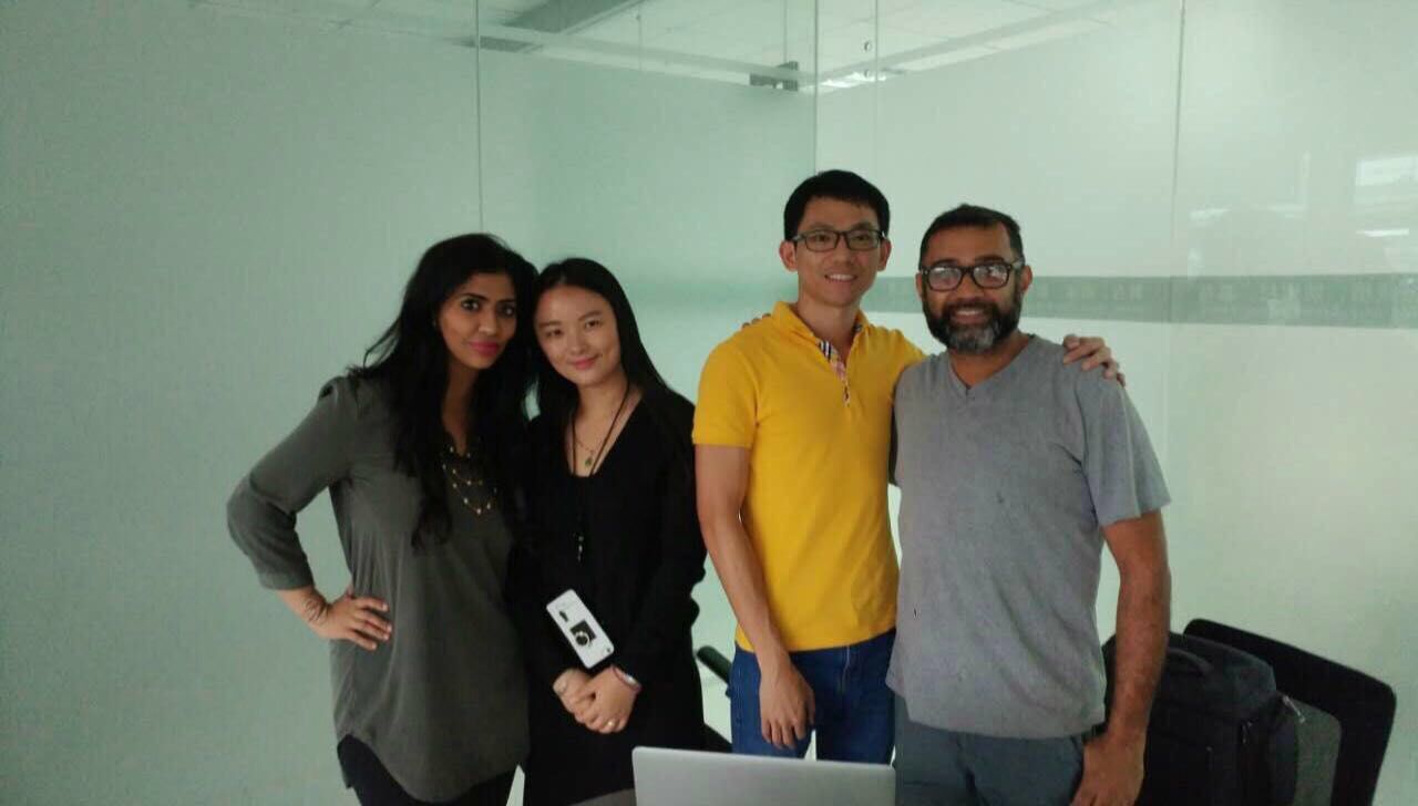2016-10-17 Farah from USA